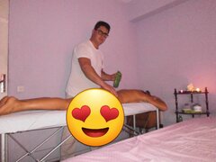 Masaj unisex la domiciliu ofera barbat matur cu experienta
